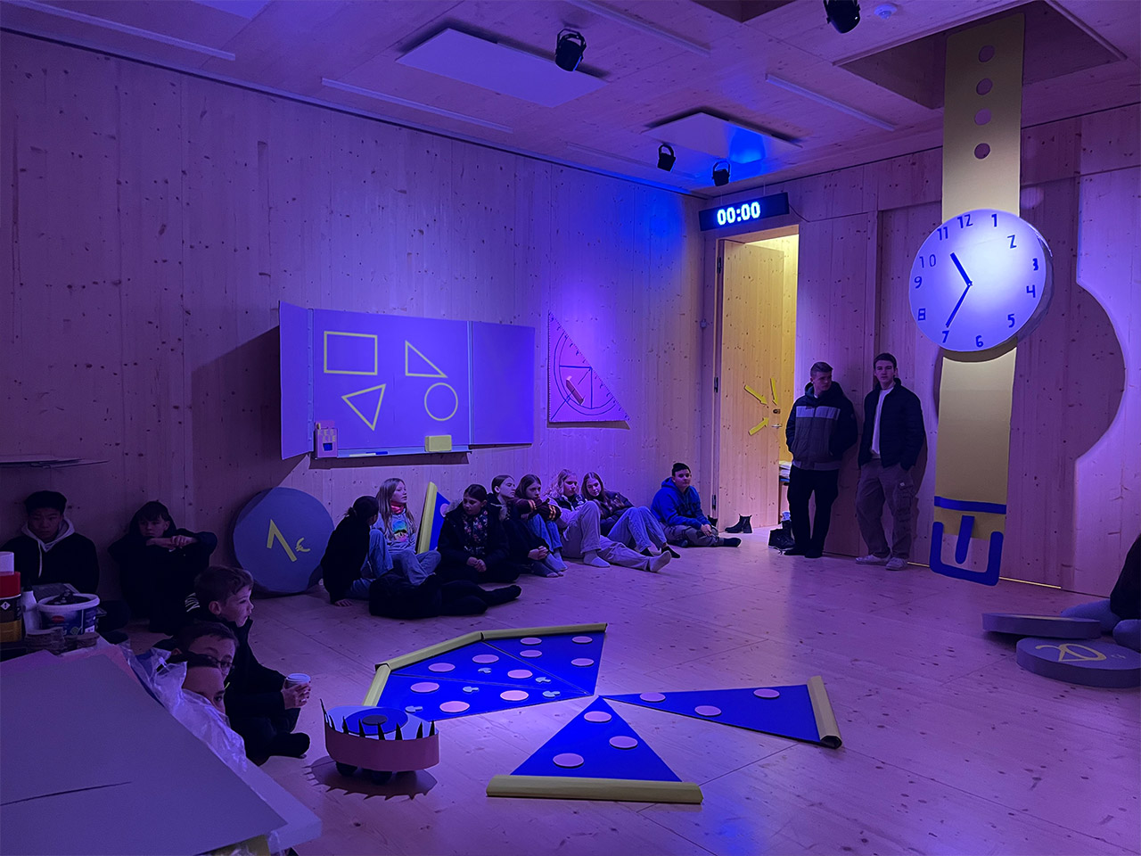 ESCAPE ROOM